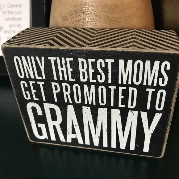 Only The Best Moms Get Promoted To Grammy NWOT FINAL SALE - Picture 1 of 4